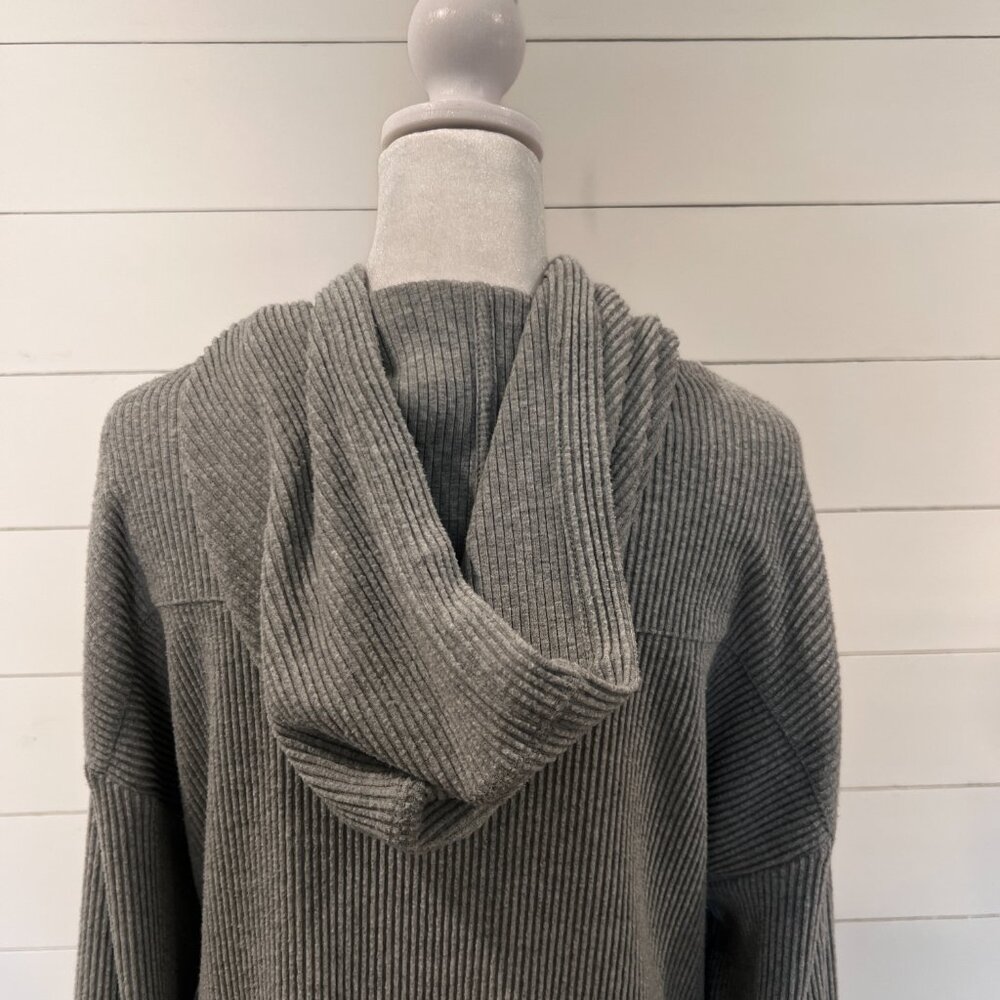Gap Gray Ribbed Pullover Shirt with Hoodie Size L - Picture 7 of 9